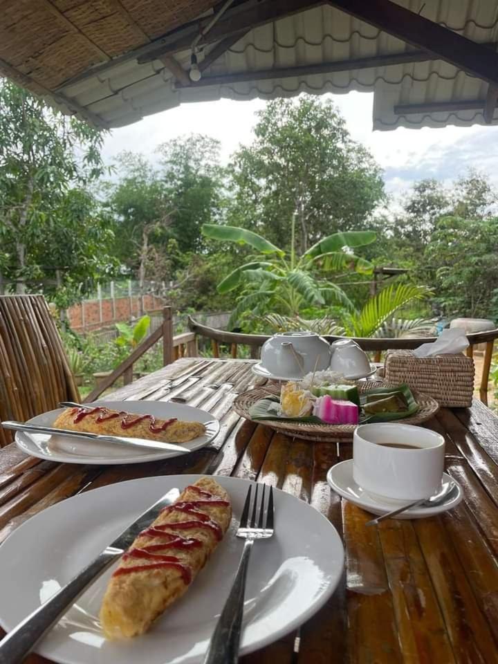 Odambang Village Homestay พระตะบอง ภายนอก รูปภาพ