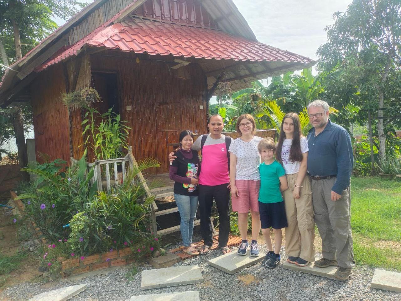 Odambang Village Homestay พระตะบอง ภายนอก รูปภาพ