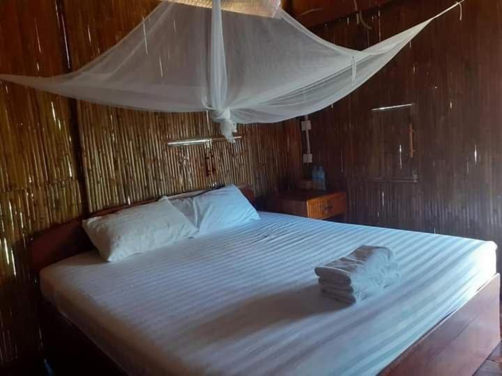 Odambang Village Homestay พระตะบอง ภายนอก รูปภาพ