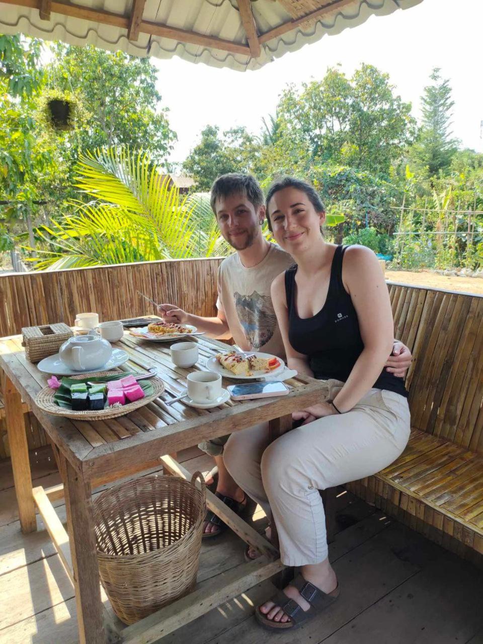 Odambang Village Homestay พระตะบอง ภายนอก รูปภาพ