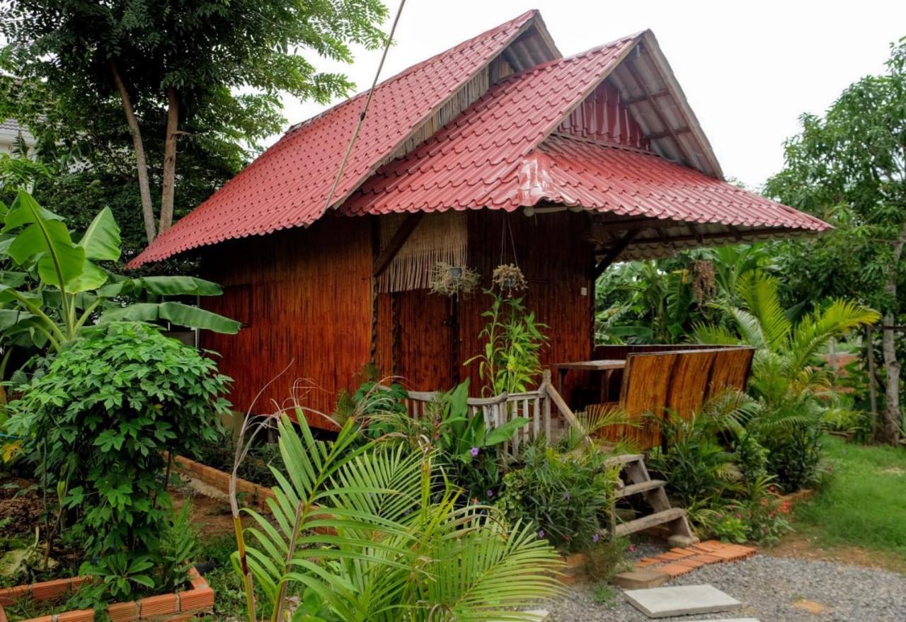 Odambang Village Homestay พระตะบอง ภายนอก รูปภาพ