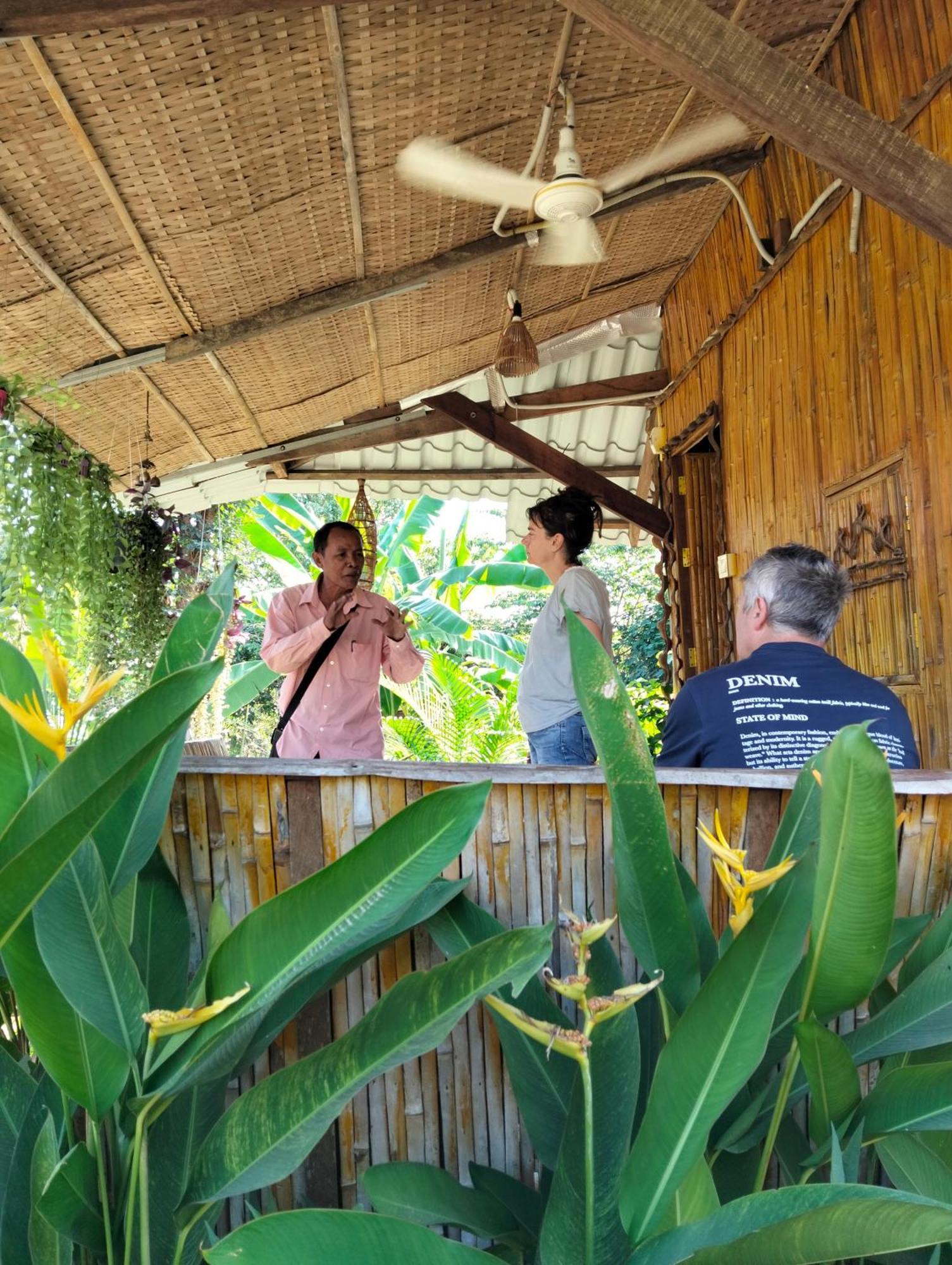 Odambang Village Homestay พระตะบอง ภายนอก รูปภาพ