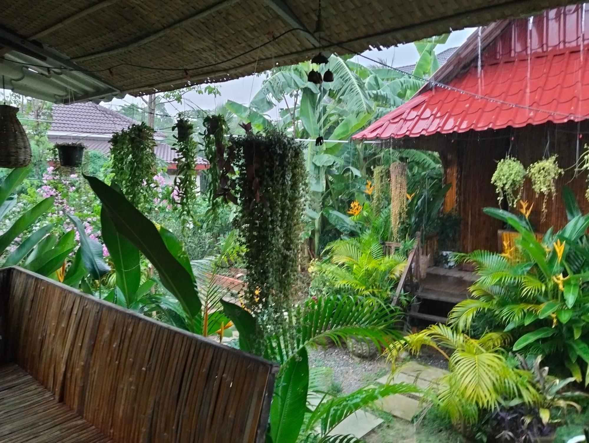Odambang Village Homestay พระตะบอง ภายนอก รูปภาพ